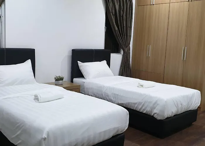 2. Luxury Kristal Condo 2 丹绒亚路高級市中心住宅